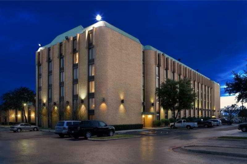 Wyndham Garden Dallas North Farmers Branch Exterior foto